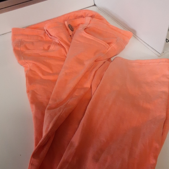 Womens american eagle peach 28 -31 waist Jeggings - Picture 3 of 5